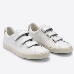 Veja 3-Lock Leather White Sneakers Sz 9 EUC